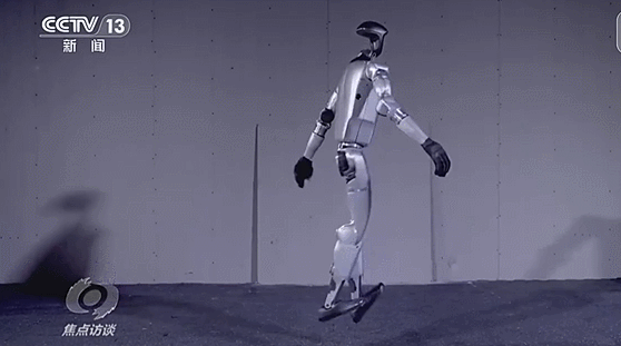 焦点访谈丨人形机器人加速进化 具身智能未来如何演绎？(图1)
